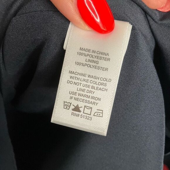 Cece Scallop Shift Dress - Picture 7 of 8